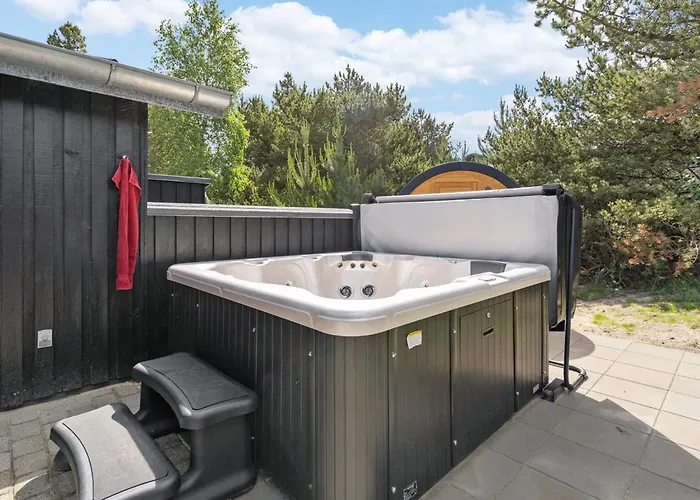 Semesterbostad Ingobald - 1-5km From The Sea By Interhome