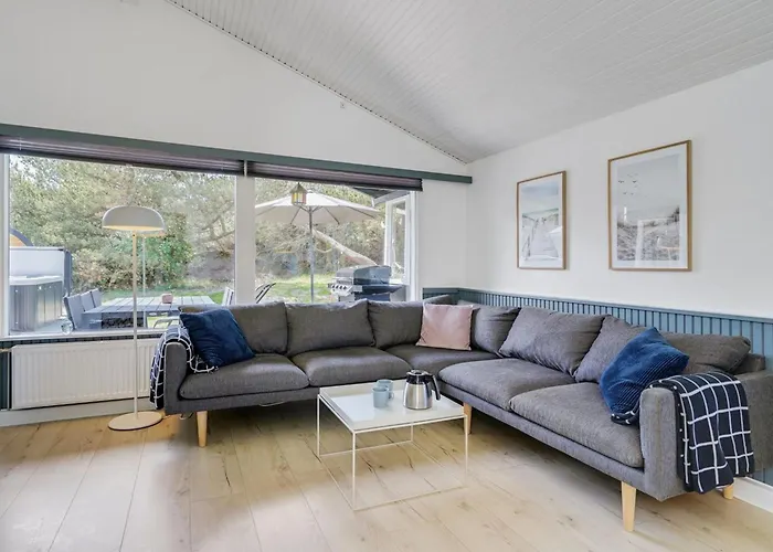 Ingobald - 1-5km From The Sea By Interhome Blavand